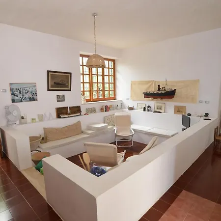 فيلة Casa Del Pesce Guardiano