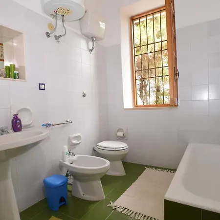 Casa Del Pesce Guardiano فيلة